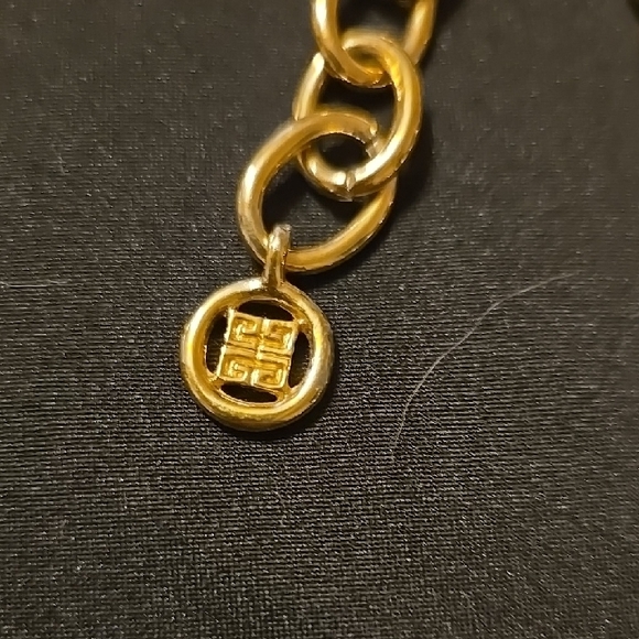 Givenchy jewelry - Picture 2 of 4
